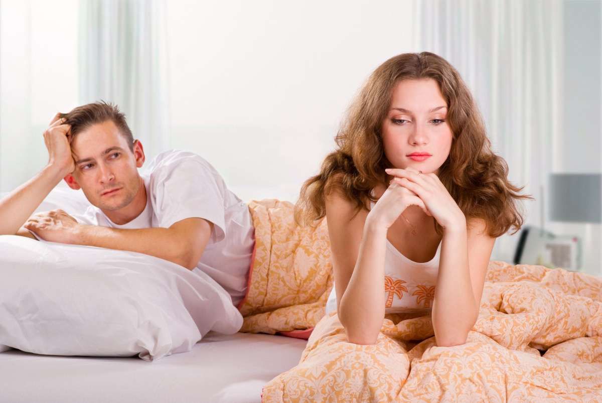 Ra nhiều khí hư vón cục như bã đậu